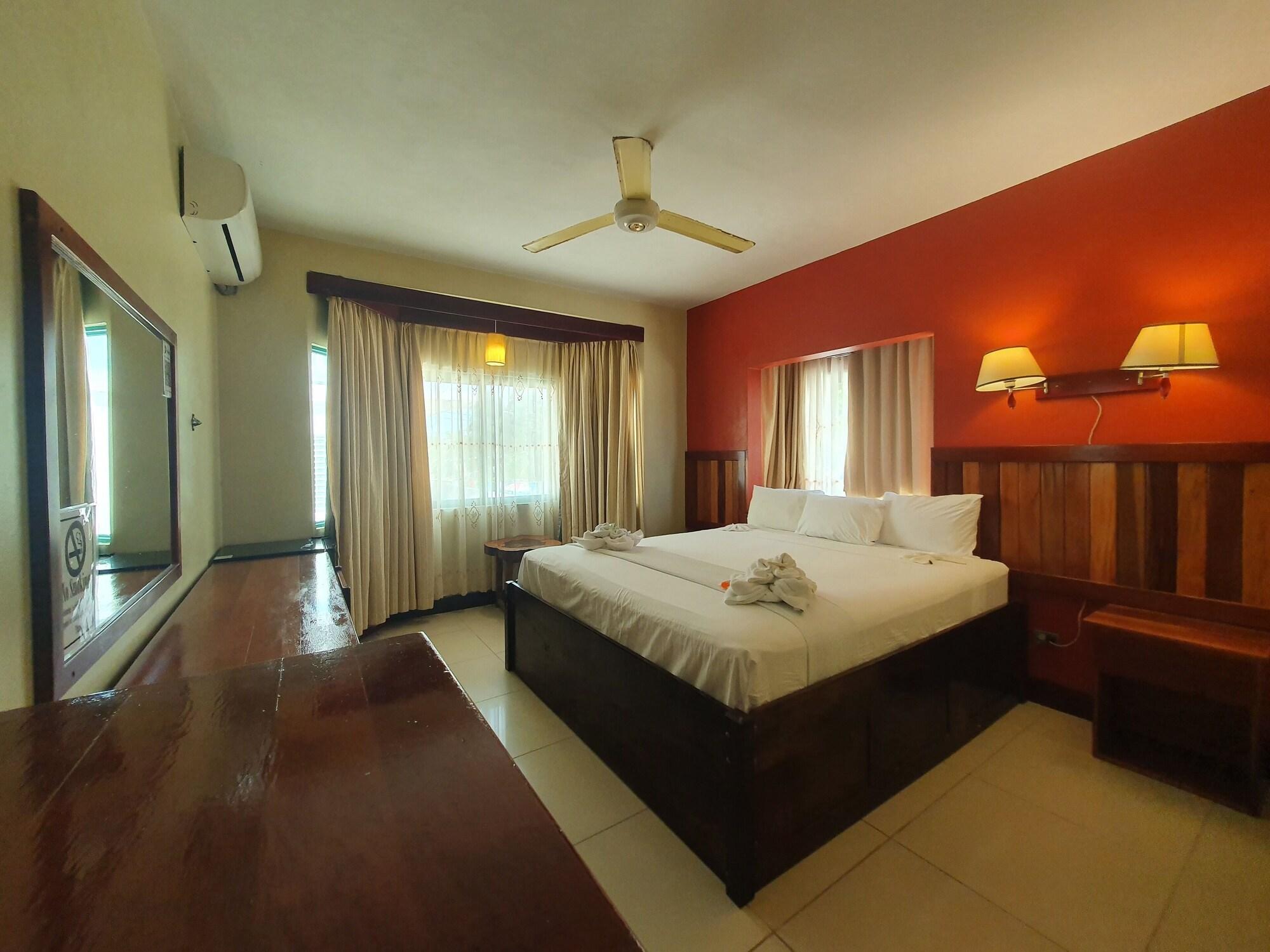 Caye Caulker Plaza Hotel Buitenkant foto