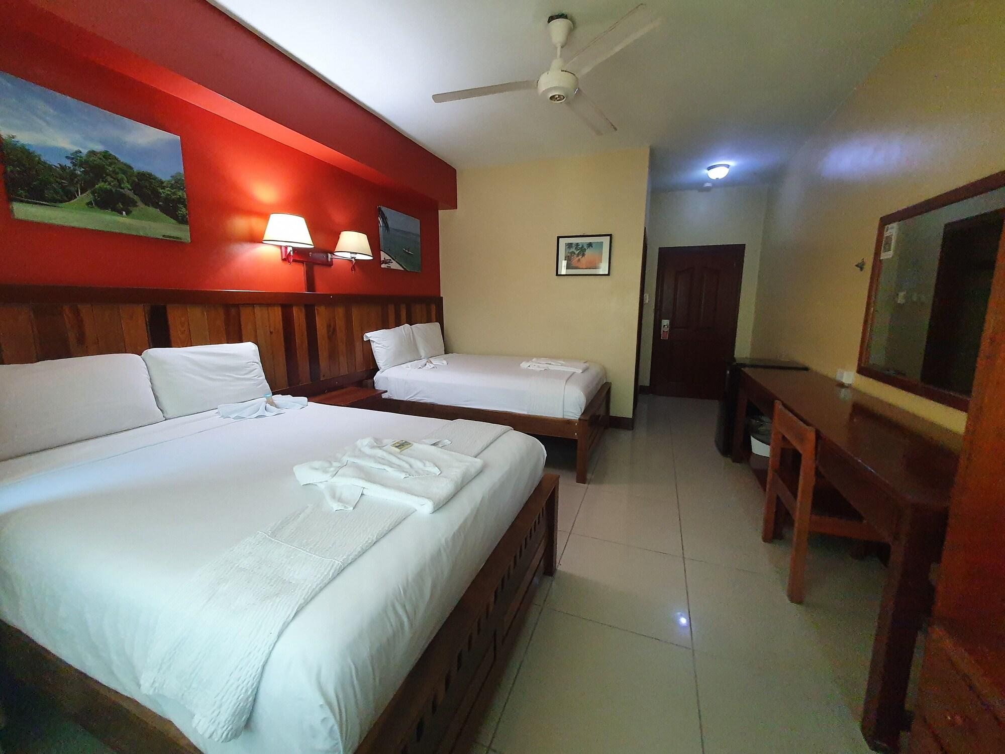 Caye Caulker Plaza Hotel Buitenkant foto